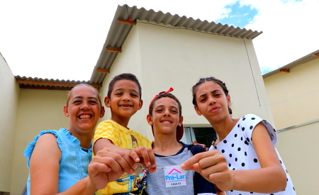 Prefeitura Entrega Casas Para Moradores Cadastrados Em Programa